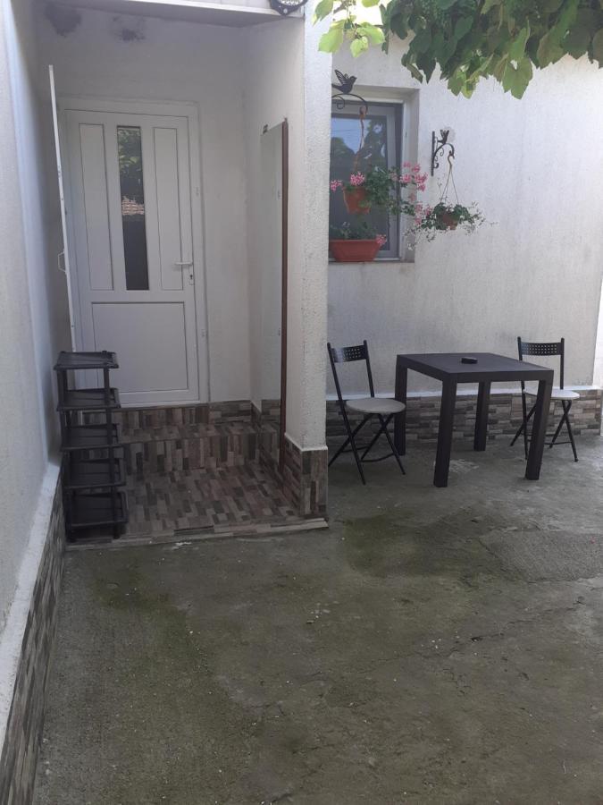 La Naty Apartment Limanu Exterior photo